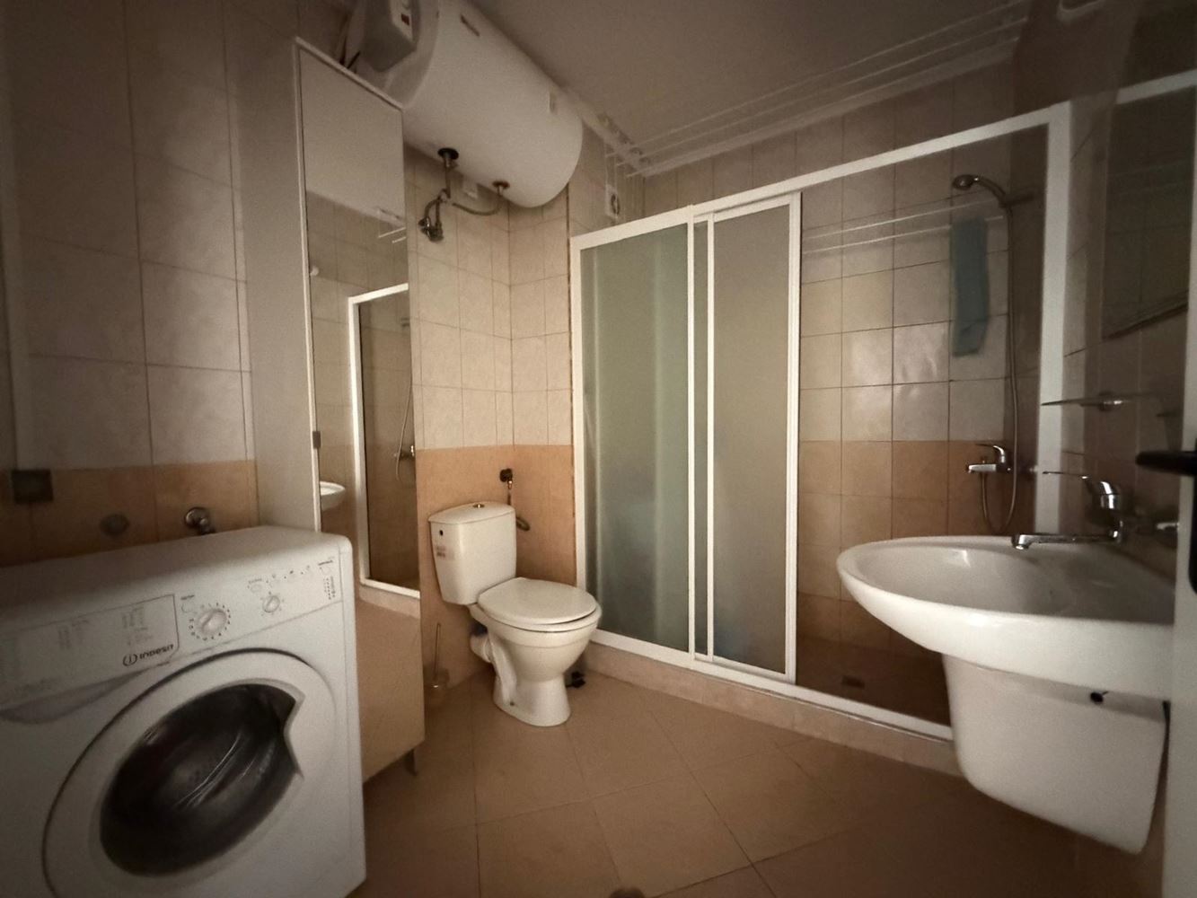 Geräumige Wohnung mit einem Schlafzimmer in Pomorie – mit großer Terrasse und ausgezeichnetem Investitionspotenzial