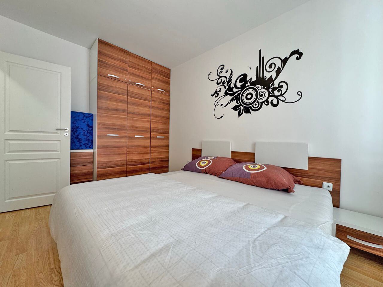 Elegante Zweizimmerwohnung mit Poolblick in einer luxuriösen Anlage in Sonnenstrand