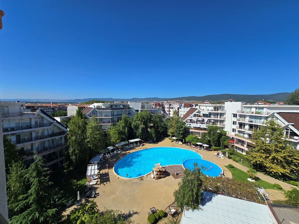 Sonnenstrand - Vollständig möblierte Wohnung mit zwei Balkonen und beeindruckender SPA-Infrastruktur