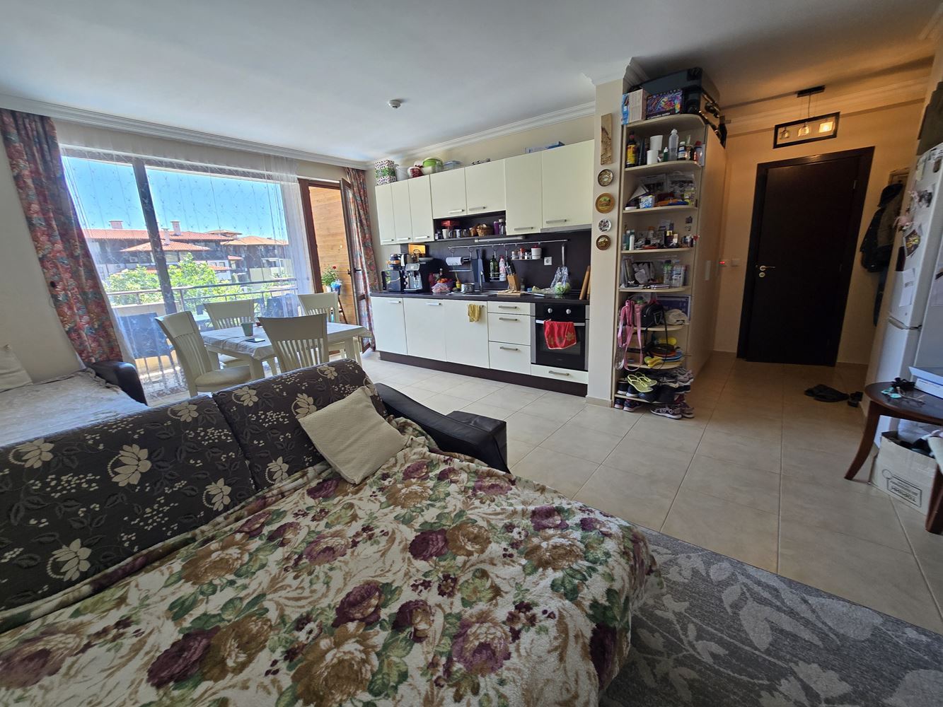 2-Zimmer-Wohnung in Sveti Vlas mit direktem Zugang zum Pool – ein ruhiger Ort zum Wohnen und Erholen