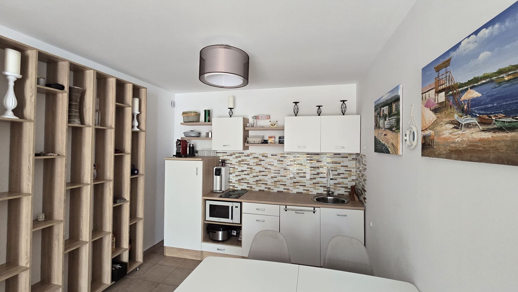 Stilvolle Ein-Zimmer-Wohnung in einer Eliteanlage in Sveti Vlas – Komfort, Ruhe und ganzjährige Nutzung