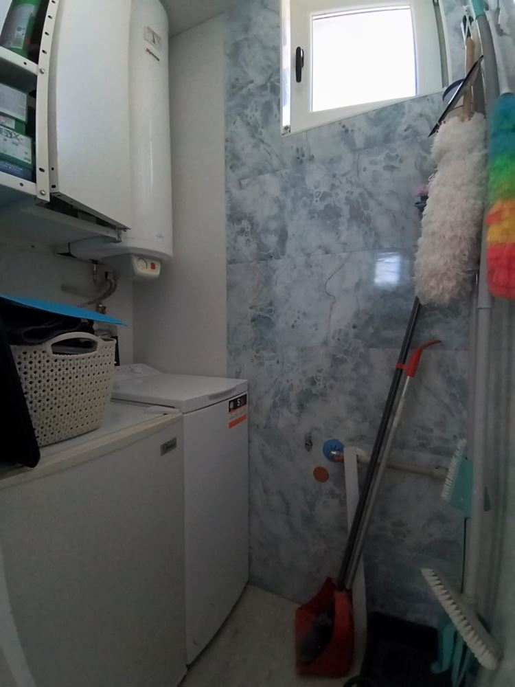 Renovierte Zwei-Schlafzimmer-Wohnung mit Panoramablick in einer modernen Anlage nahe Sonnenstrand