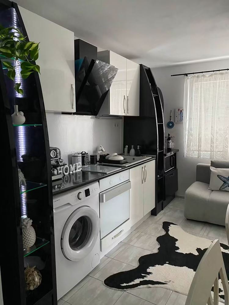 Geräumiges und stilvoll eingerichtetes Studio im Herzen von Neu-Nessebar – ohne Instandhaltungsgebühr und in der Nähe des Südstrandes
