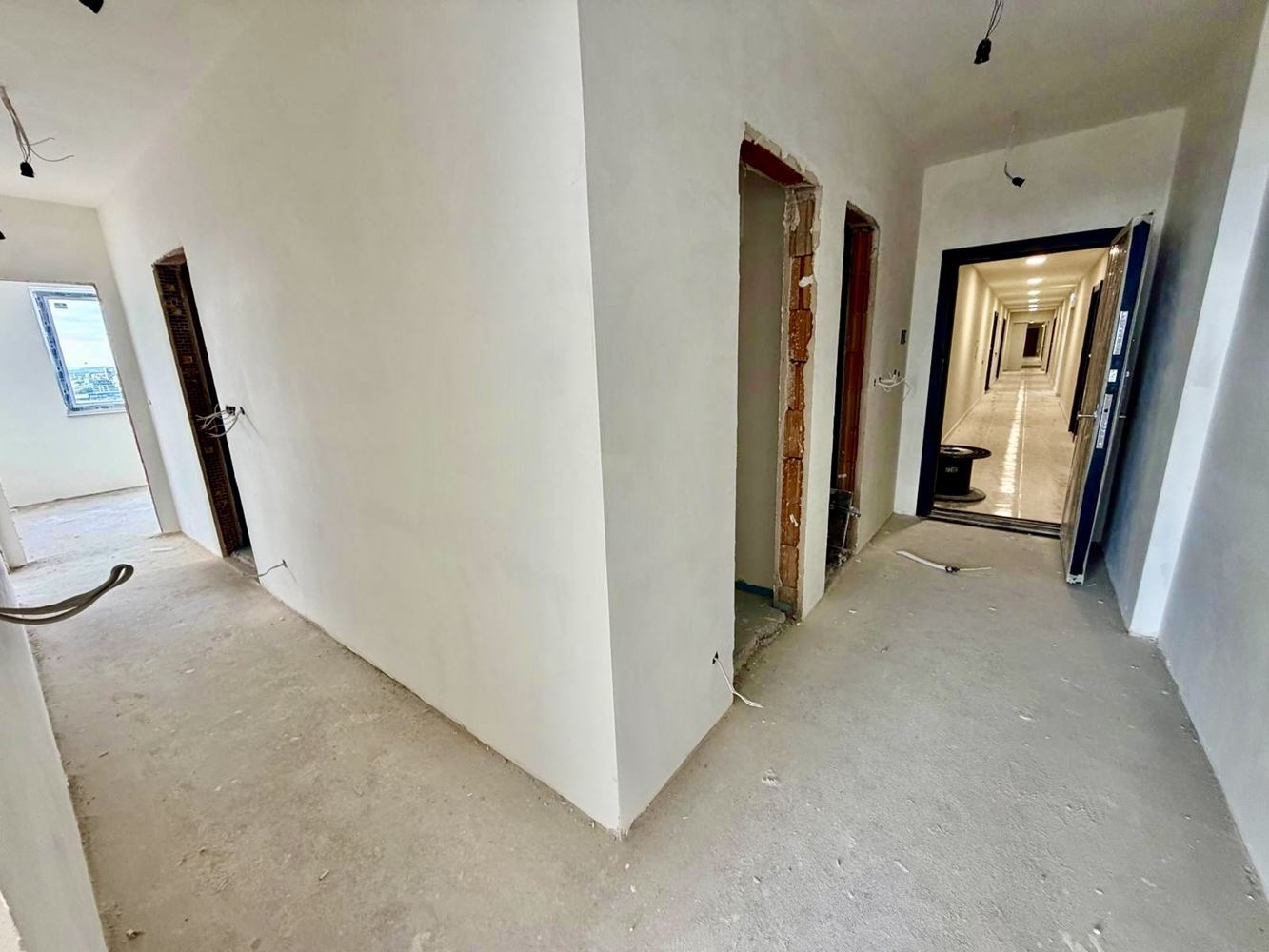 Moderne Wohnung mit zwei Schlafzimmern und Seeblick in Burgas. Mit Stellplatz!