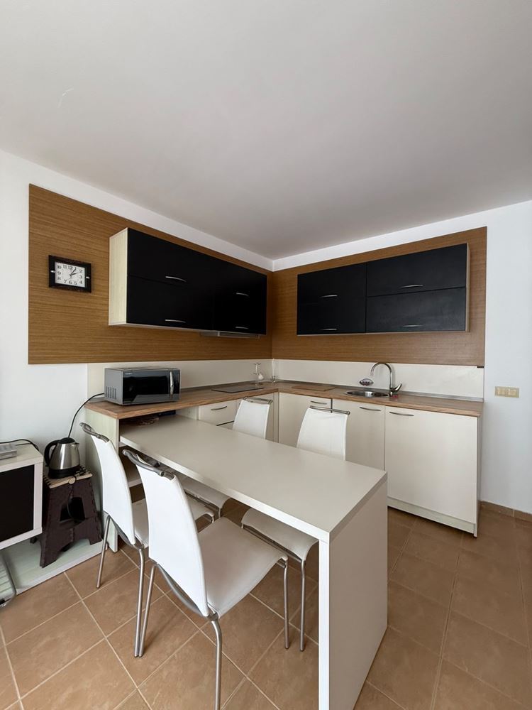 Möbliertes Studio 200 m vom Meer in Pomorie – praktische Immobilie mit ausgezeichneter Lage