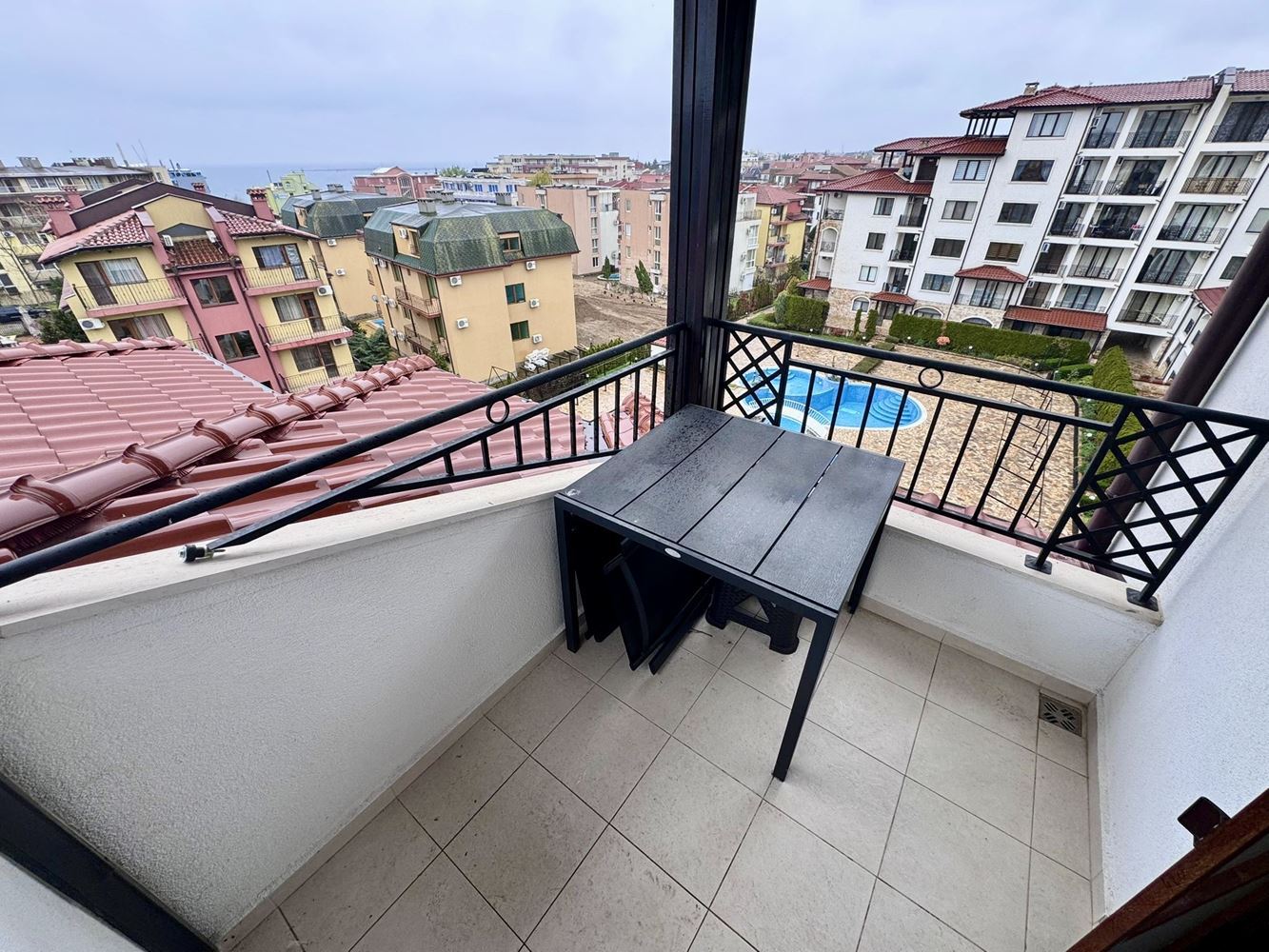 2-Zimmer-Wohnung mit Panoramameerblick in Nessebar – nur 200 m vom Strand entfernt, ausgezeichnete Investition und Zuhause am Meer