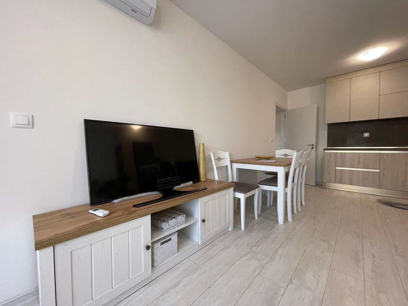 Möblierte Wohnung mit einem Schlafzimmer ohne Wartungsgebühr in Sarafovo