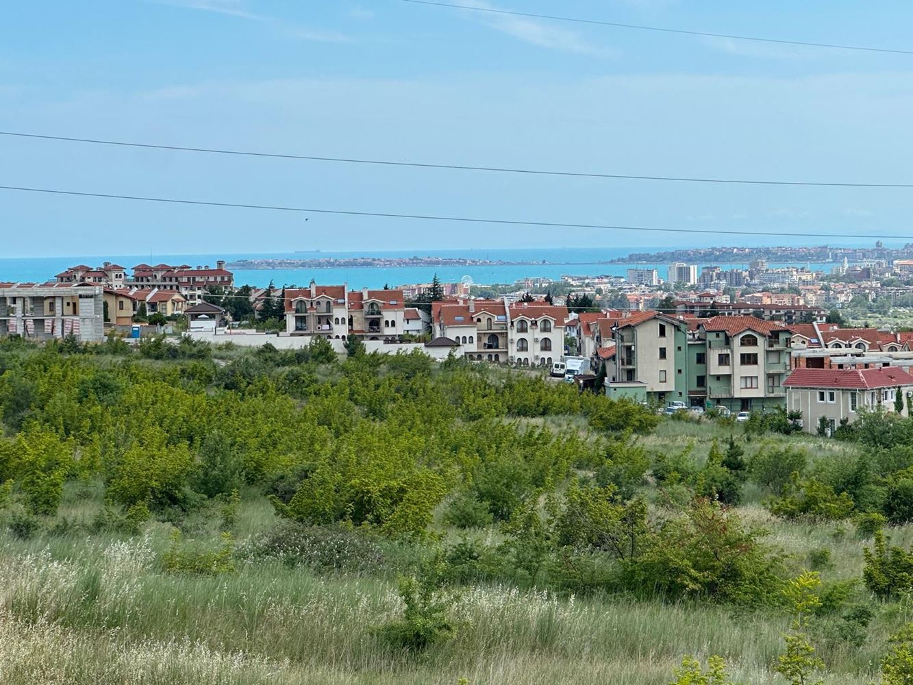 Geräumige Wohnung mit drei Schlafzimmern und Meerblick – ohne Wartungsgebühr im ruhigen Teil von Sonnenstrand