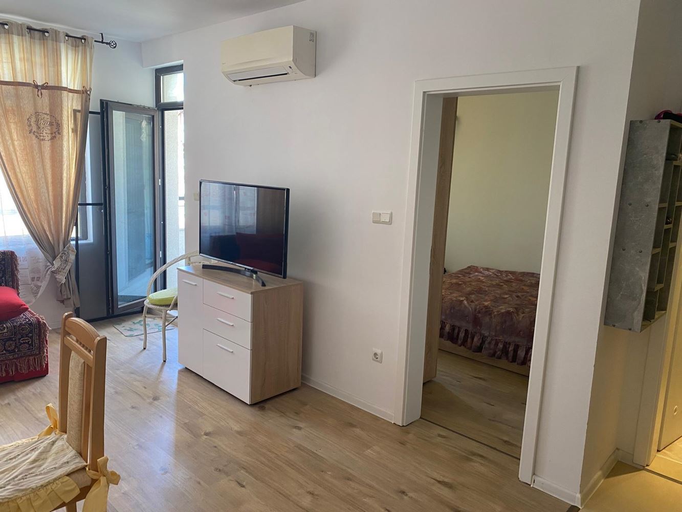 2-Zimmer-Wohnung in Pomorie – möbliert, mit Garten und ausgezeichneter Lage