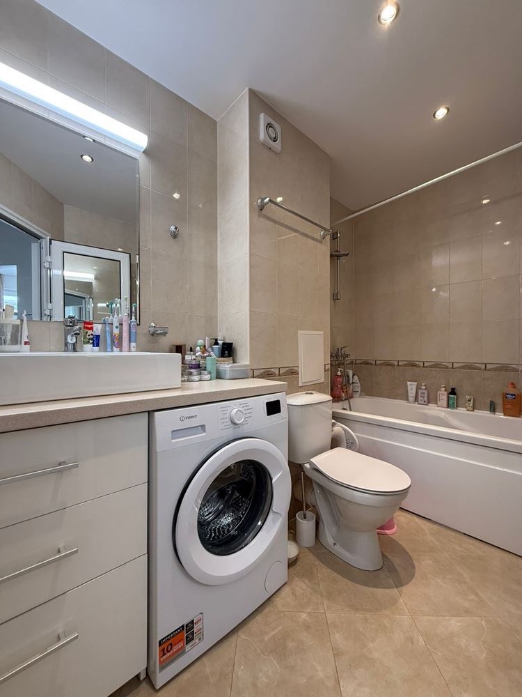 Zwei-Zimmer-Wohnung 100 m vom Meer in Sveti Vlas – hohe Lebensqualität, Ruhe und ausgezeichnete Lage