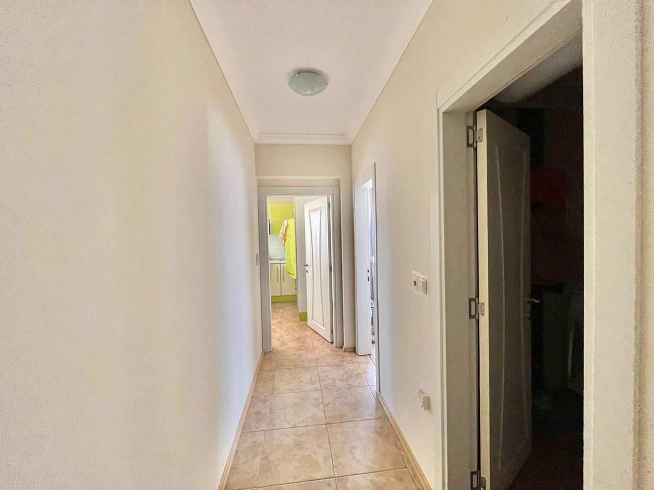 Geräumige 3-Zimmer-Wohnung mit Meerblick in Ravda
