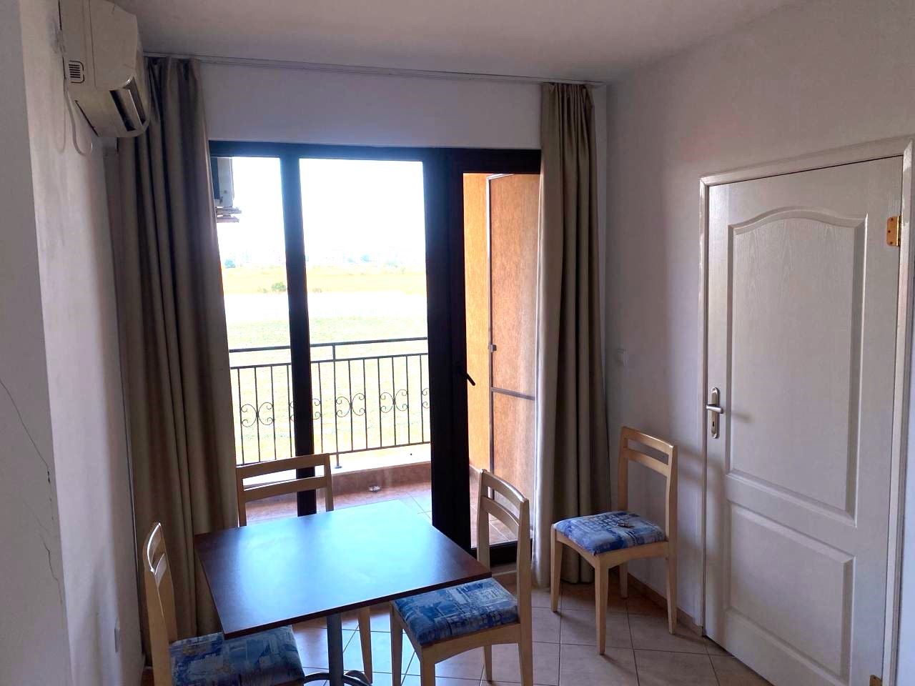 Wohnung in erster Meereslinie mit Panoramablick und vollständiger Ausstattung – Aheloy