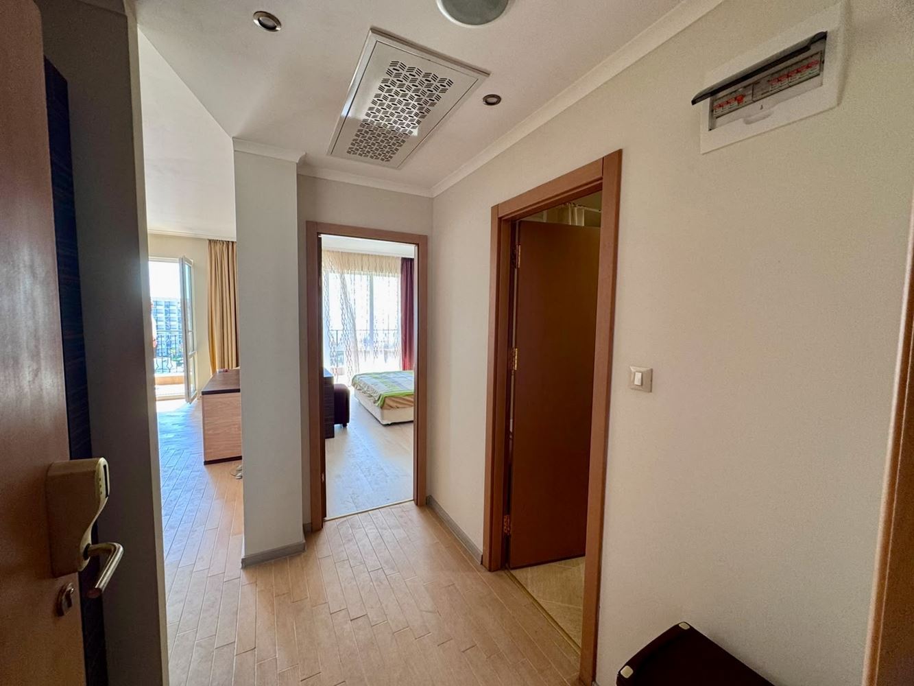 Luxuriöse Wohnung am Meer mit Panoramablick in einer prestigeträchtigen Anlage in Sonnenstrand