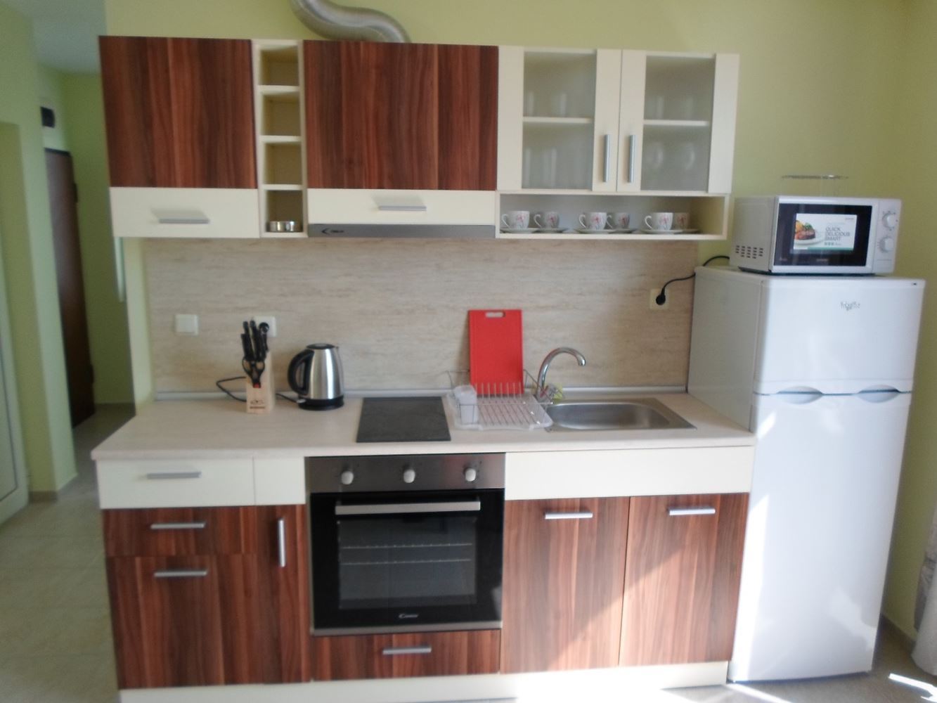 Geräumige Drei-Zimmer-Wohnung in Pomorie mit Panoramablick auf das Meer – ein ideales Zuhause am Meer