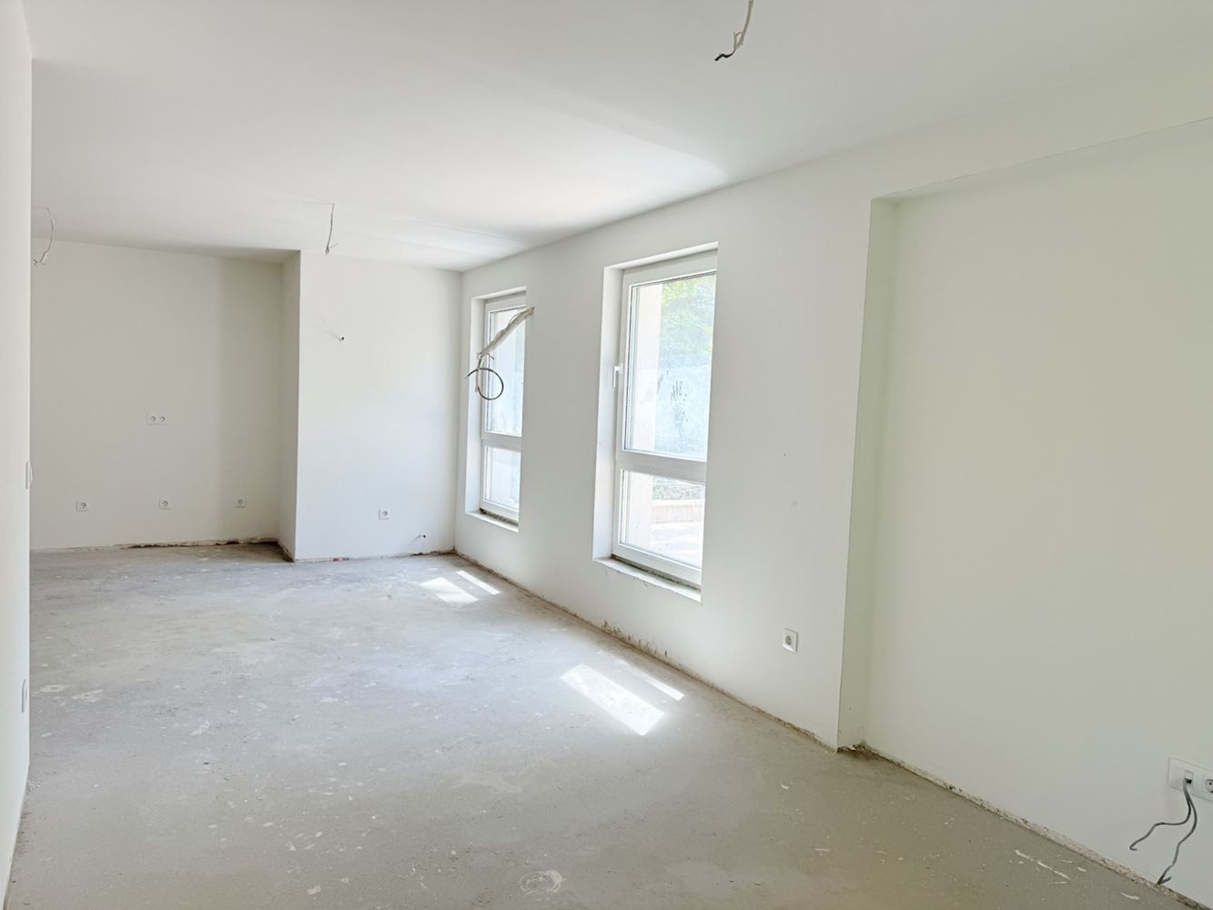 Geräumige Zweizimmerwohnung in einem Neubau mit Akt 16 in Burgas – Komfort, Platz und ausgezeichnete Lage