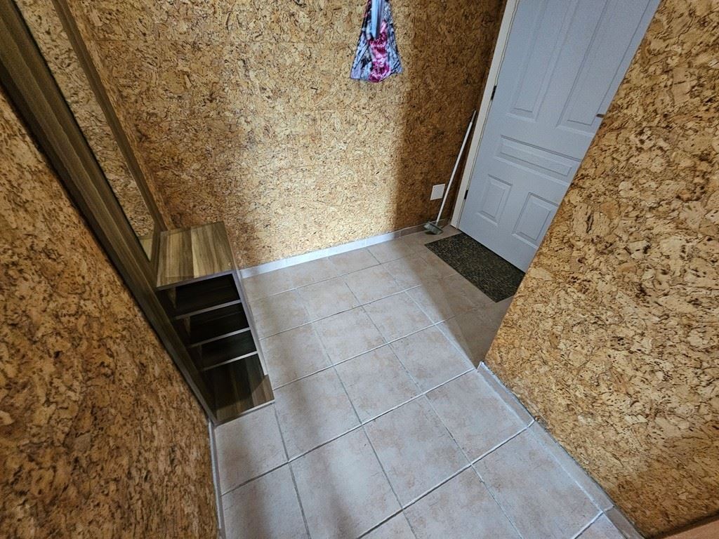2-Zimmer-Wohnung in erster Meereslinie in einer bewachten Anlage in Elenite