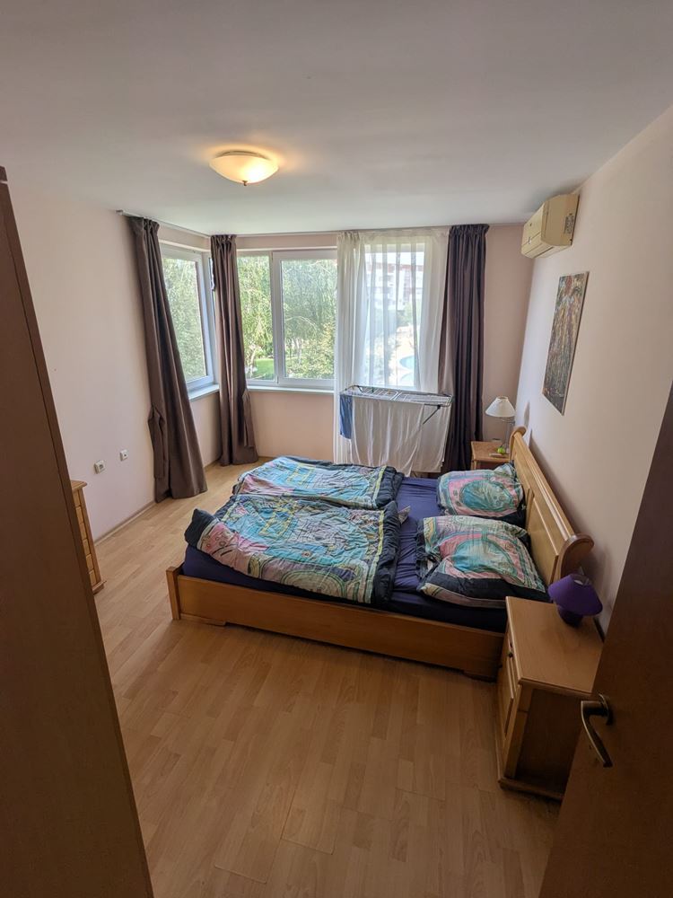 Große 2-Zimmer-Wohnung in erster Meereslinie in Sveti Vlas – Großzügigkeit, Komfort und Meeresatmosphäre