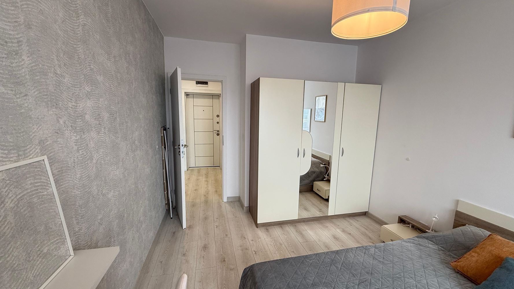 Geräumige und moderne Ein-Zimmer-Wohnung mit allen Annehmlichkeiten in Pomorie