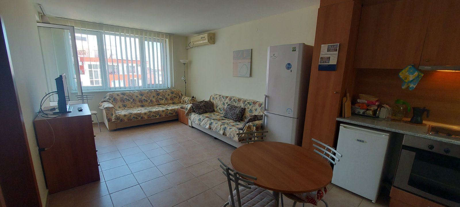 Geräumige Drei-Zimmer-Wohnung mit Meerblick in erster Meereslinie – bezugsfertig