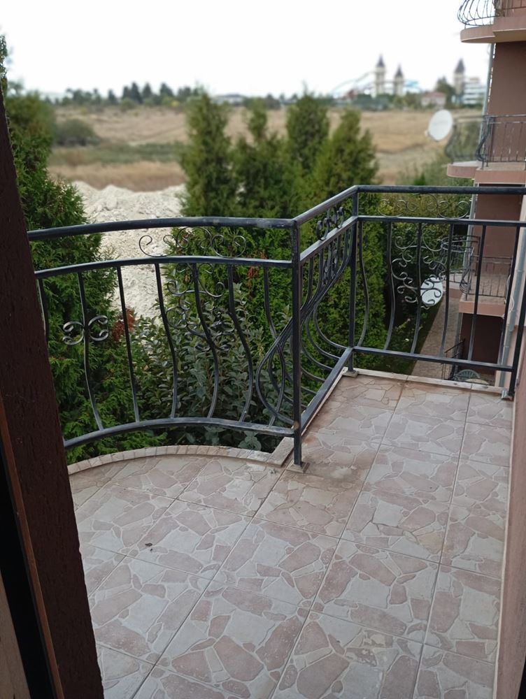 Voll möblierte Ein-Zimmer-Wohnung 200 m vom Strand in Ravda entfernt – Ruhe, Grün und Komfort in einer kleinen Anlage