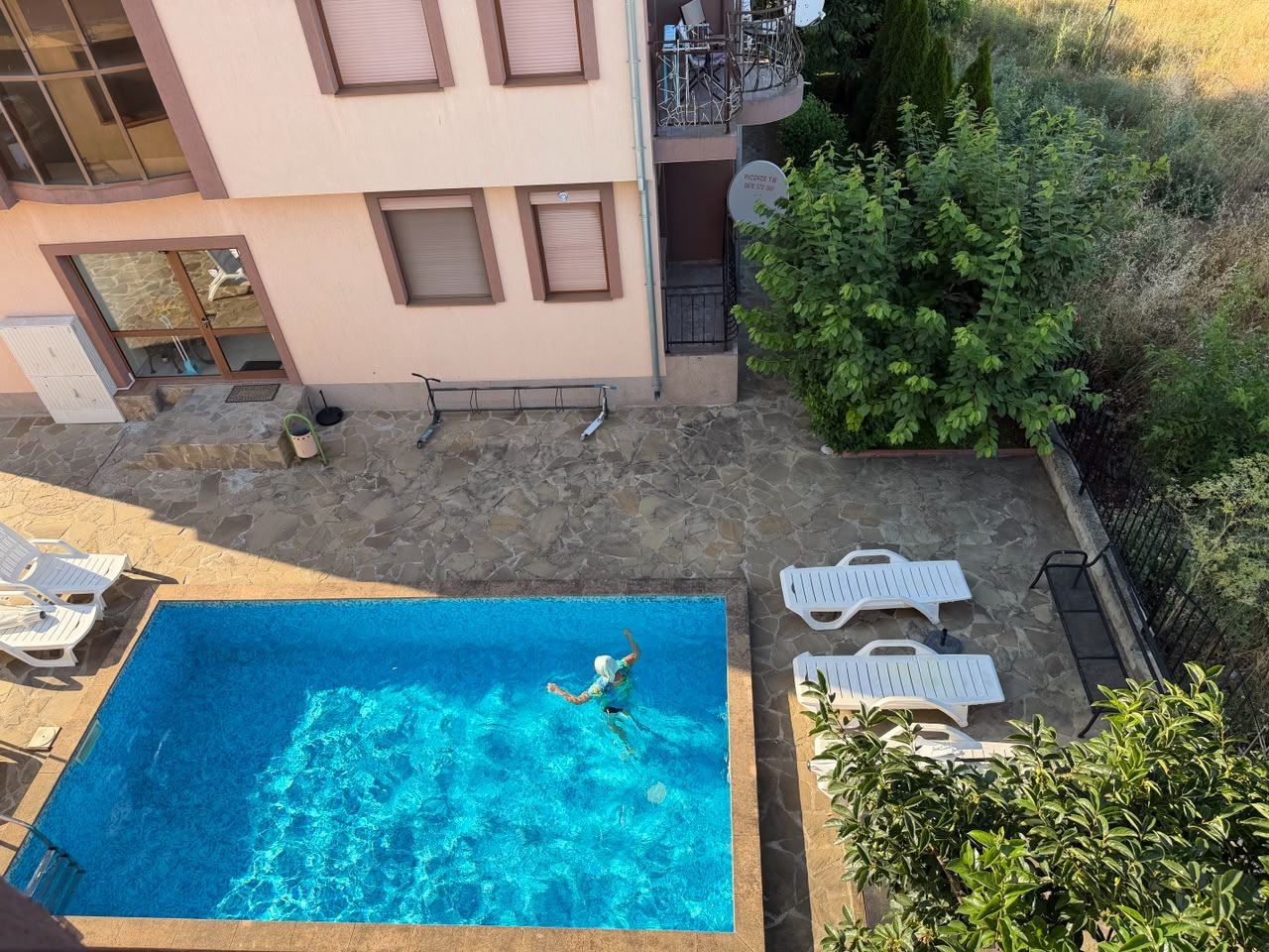 Gemütliche Wohnung mit einem Schlafzimmer in Ravda in einer Wohnanlage – bezugsfertig