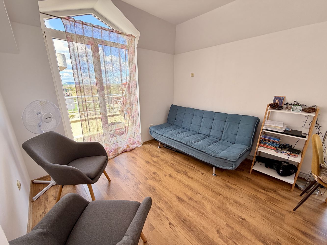 Geräumige 2-Zimmer-Wohnung in hervorragender Lage im Stadtteil Schwarzes Meer, Nessebar