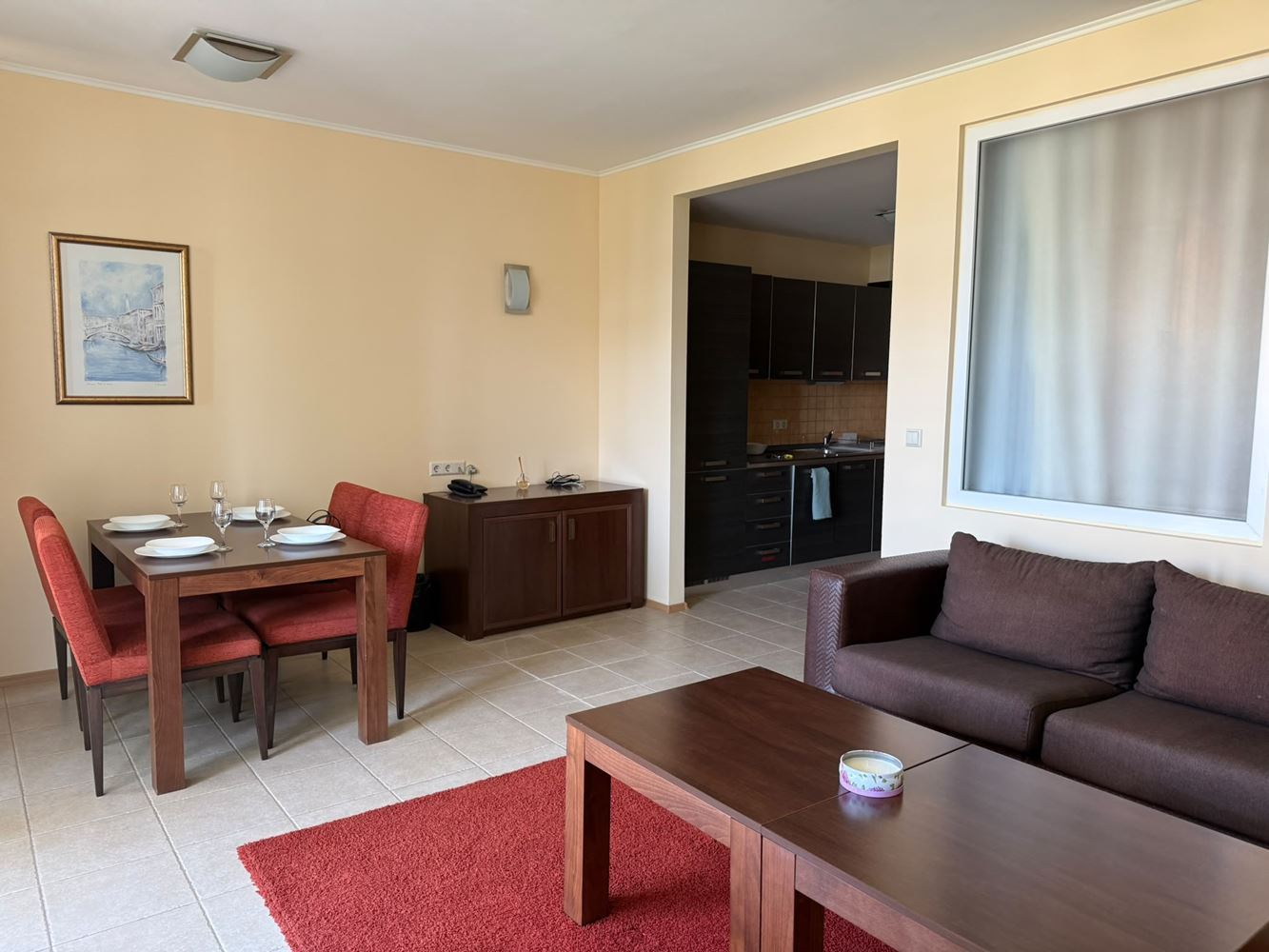 Geräumige Zweizimmerwohnung in erster Meereslinie in Pomorie
