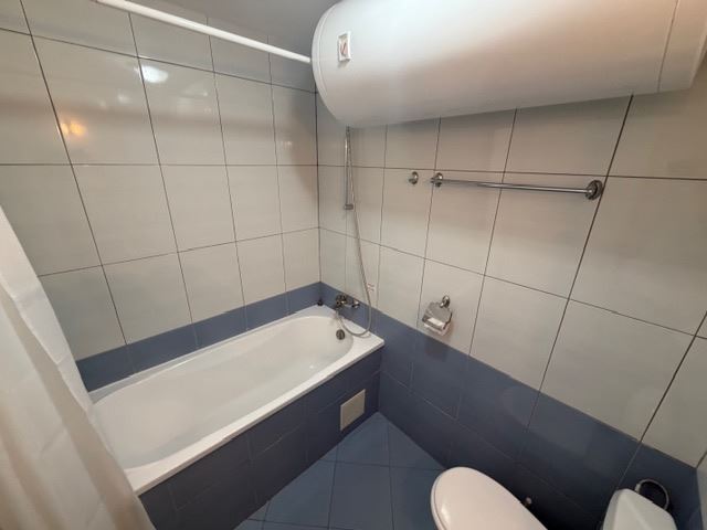 Zwei-Zimmer-Wohnung in erster Meereslinie mit Meerblick in Aheloy