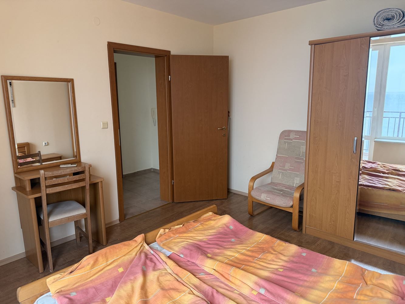 Zweizimmerwohnung in erster Linie mit direktem Meerblick – Sonnenstrand