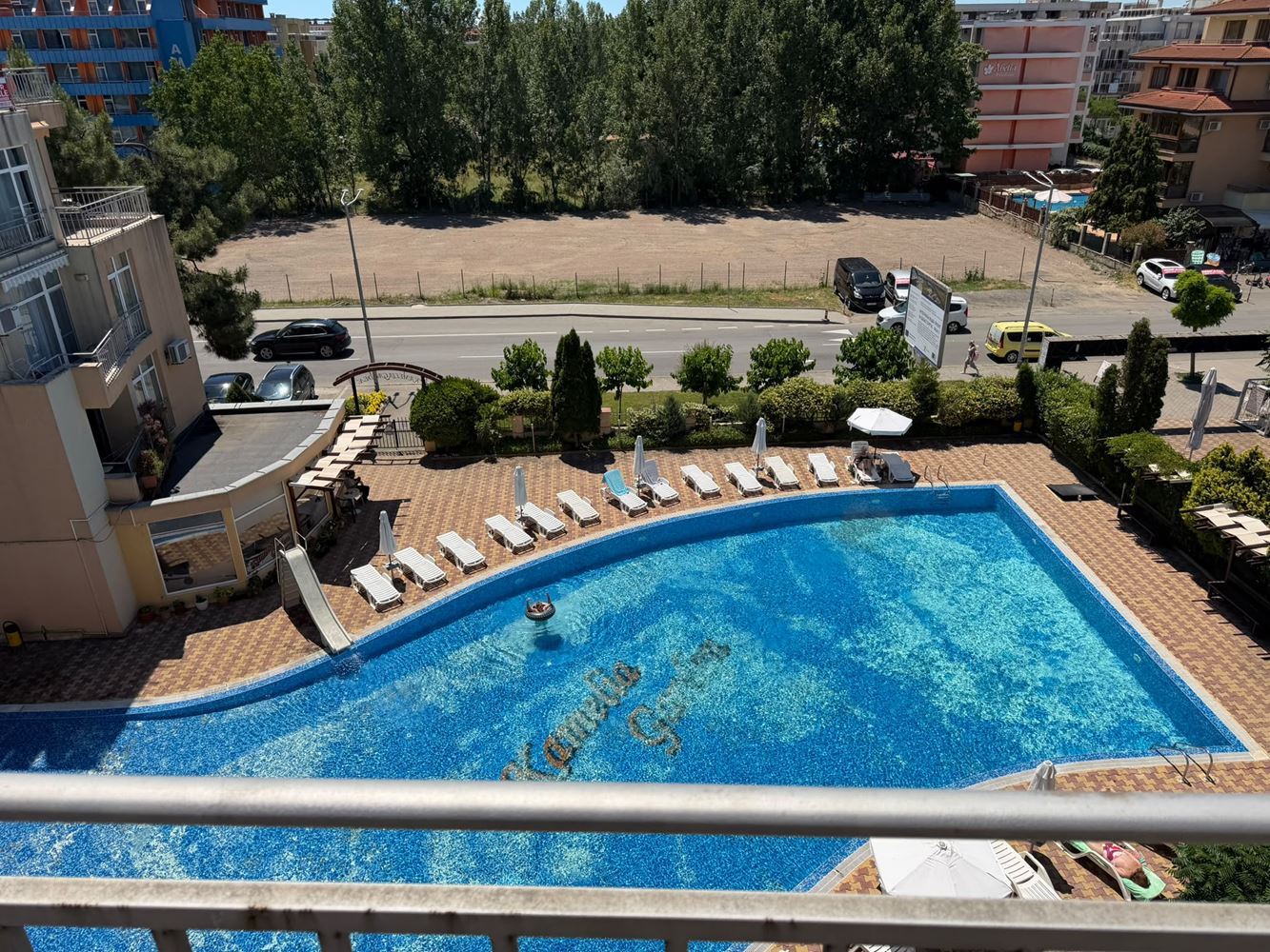 Geräumige 2-Zimmer-Wohnung in einer prestigeträchtigen Wohnanlage in Strandnähe in Sunny Beach