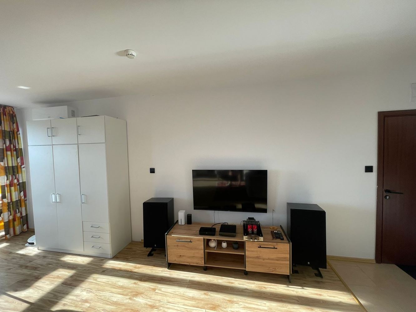 Stilvolles Studio mit moderner Ausstattung und teilweisem Meerblick in Sonnenstrand