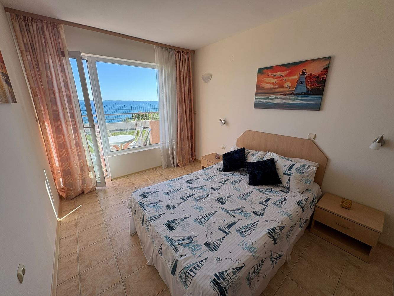 Erste Meereslinie in Sveti Vlas – geräumige Wohnung mit einem Schlafzimmer und Meerblick