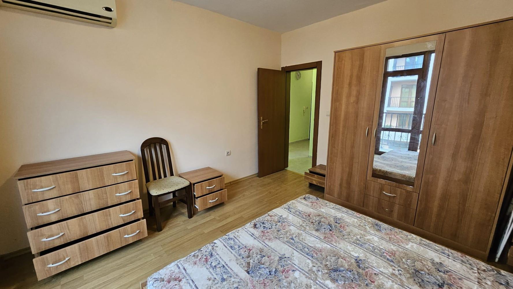 Geräumige 3-Zimmer-Wohnung in Primorsko – Komfort, Ruhe und niedrige Wartungsgebühr
