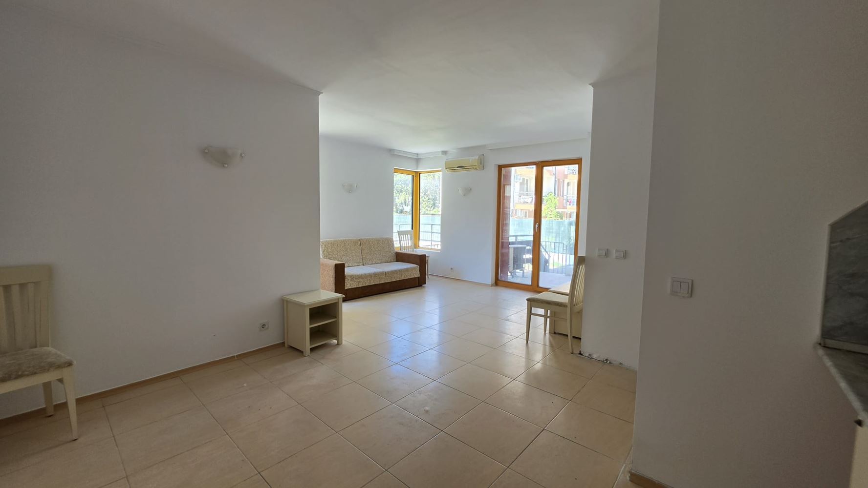 Wohnung mit privatem Garten in Sonnenstrand – keine Wartungsgebühr!