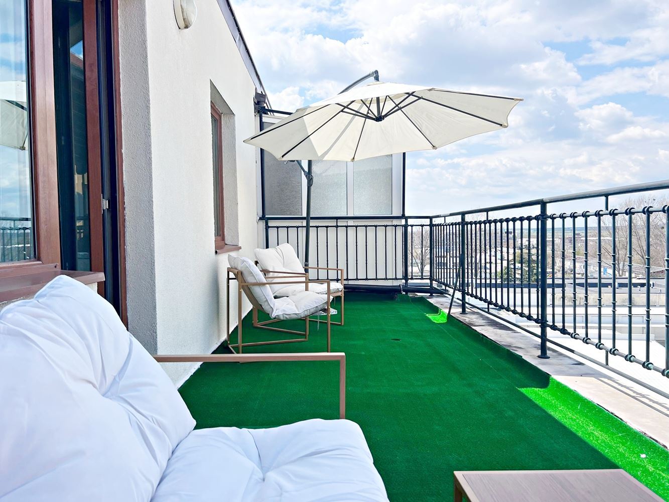 Stilvolle Wohnung mit einem Schlafzimmer und niedriger Wartungsgebühr in einer ausgezeichneten Anlage in Sonnenstrand – bezugsfertig oder als Investition