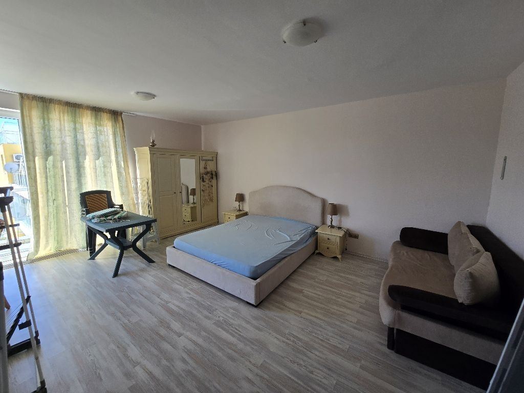 Zwei-Zimmer-Wohnung in erster Meereslinie mit Meerblick in Zarewo – Luxus, Ruhe und einzigartige Lage