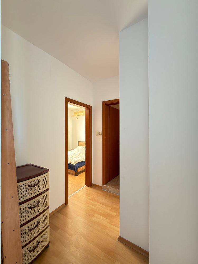 Geräumige Vierzimmer-Maisonettewohnung mit Panoramablick – Komfort und Stil im Herzen der Ruhe