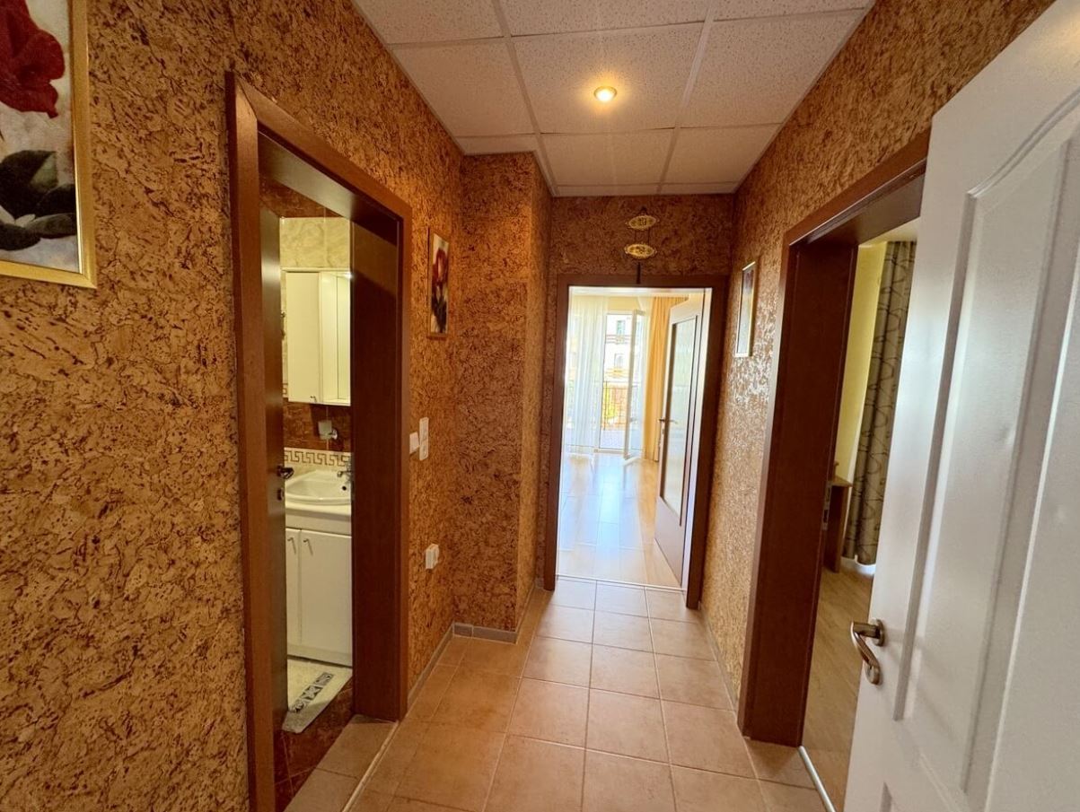 Wunderschönes Apartment in erster Meereslinie in einer prestigeträchtigen Wohnanlage nahe Elenite und Sveti Vlas