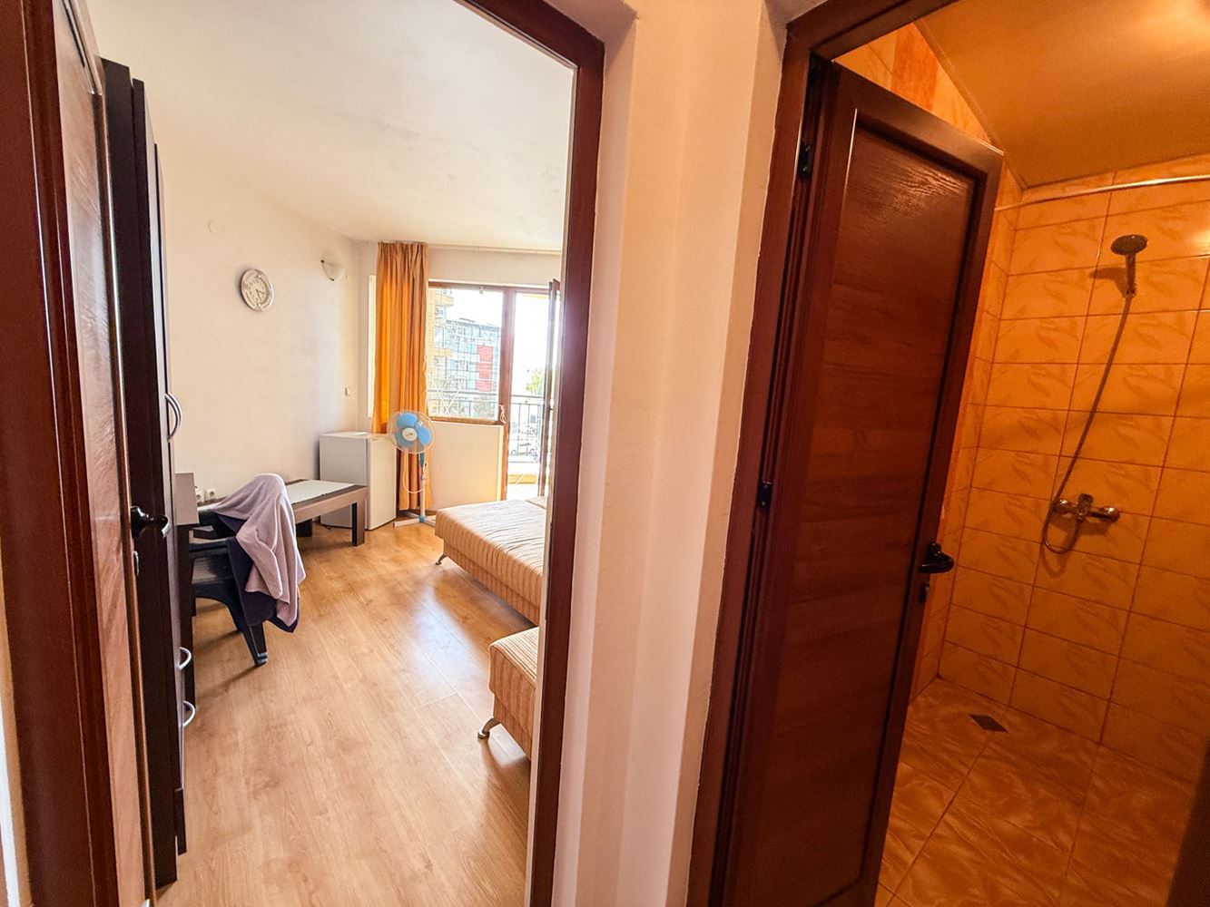Sonnenstrand: Gemütliche 2-Zimmer-Wohnung mit niedriger Wartungsgebühr