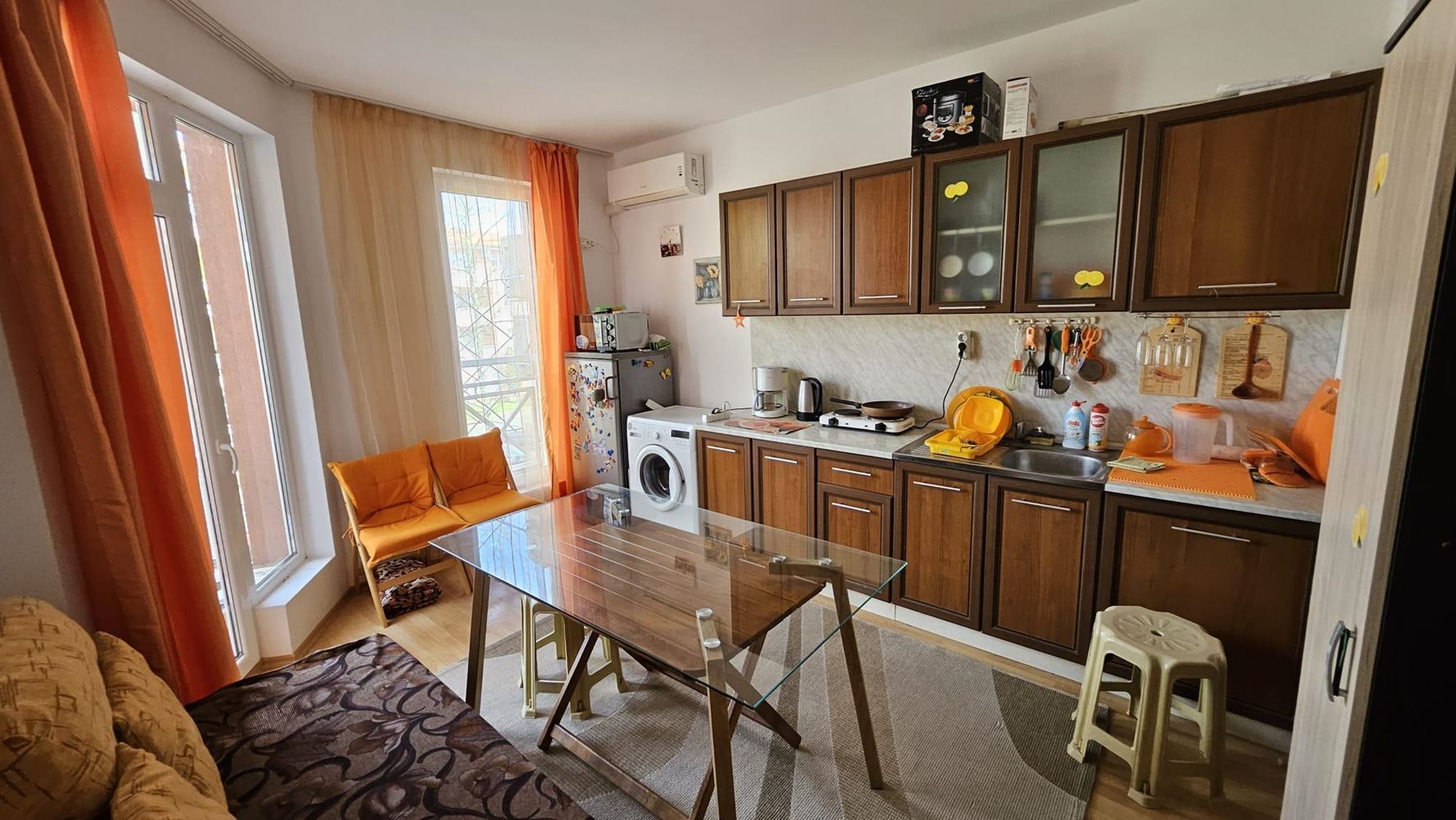 Moderne Einzimmerwohnung in einer geschlossenen Anlage mit Pools und Wasserattraktionen in der Region Sonnenstrand