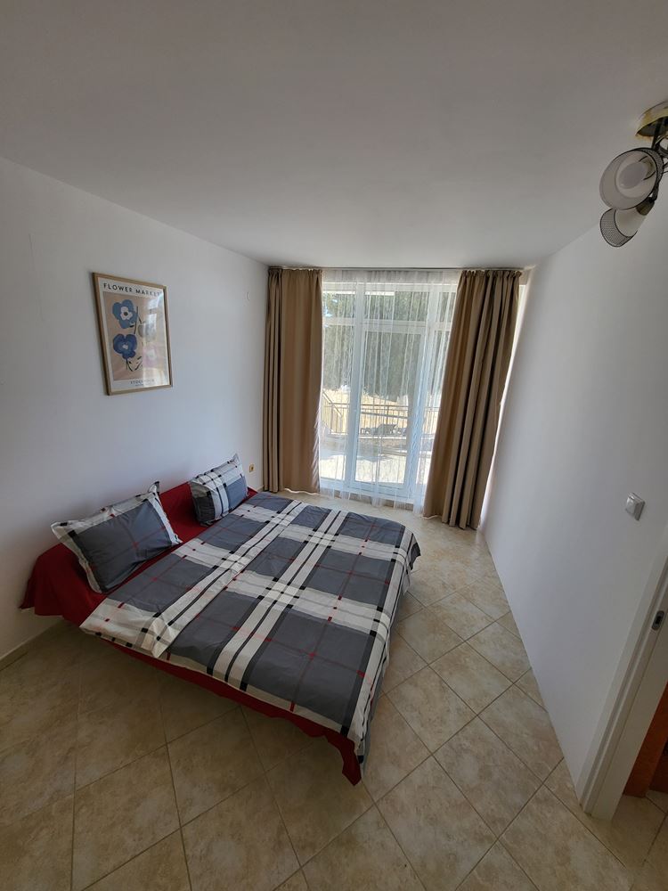 Kleine Zweizimmerwohnung mit direktem Zugang zum Pool – gemütliche Immobilie in einer Wohnanlage mit umfangreicher Infrastruktur nahe Sonnenstrand
