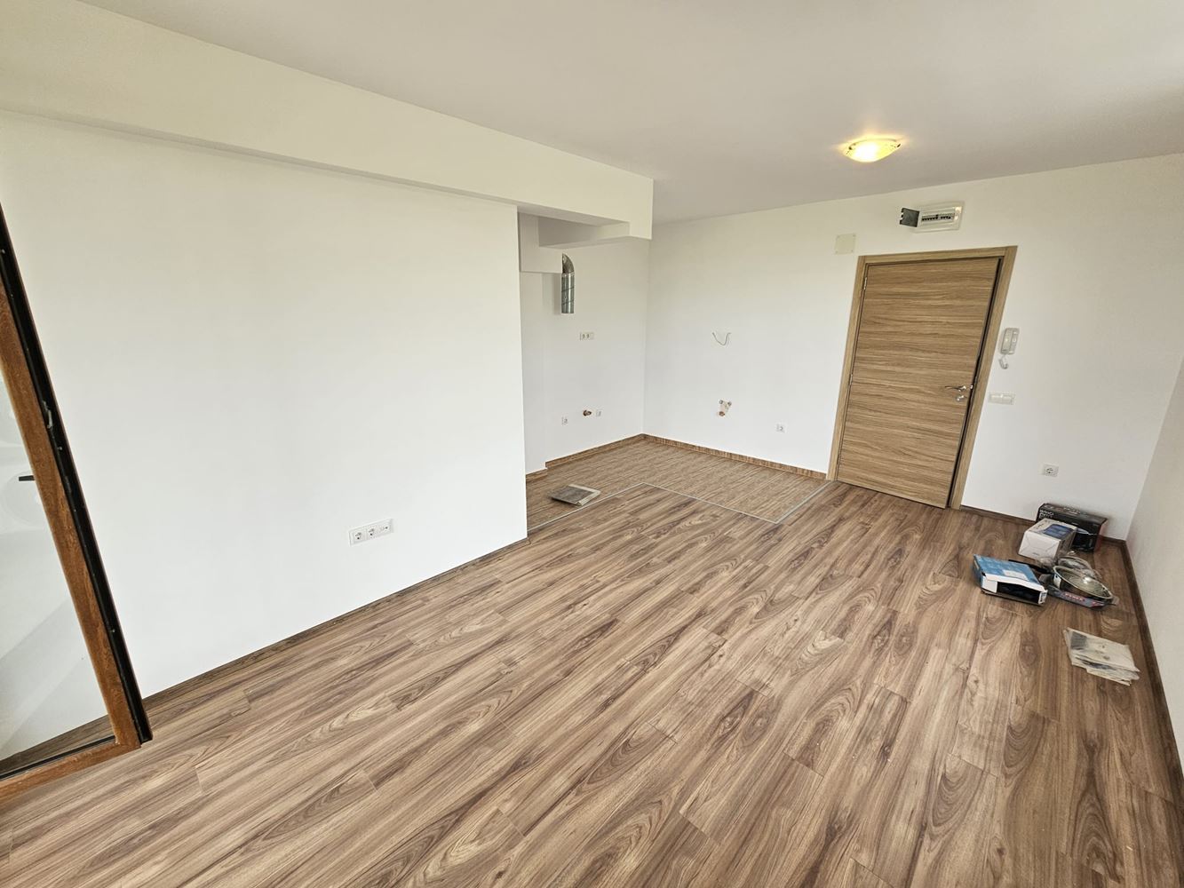 Nagelneue schlüsselfertige 2-Zimmer-Wohnung in ruhiger Gegend in Aheloy