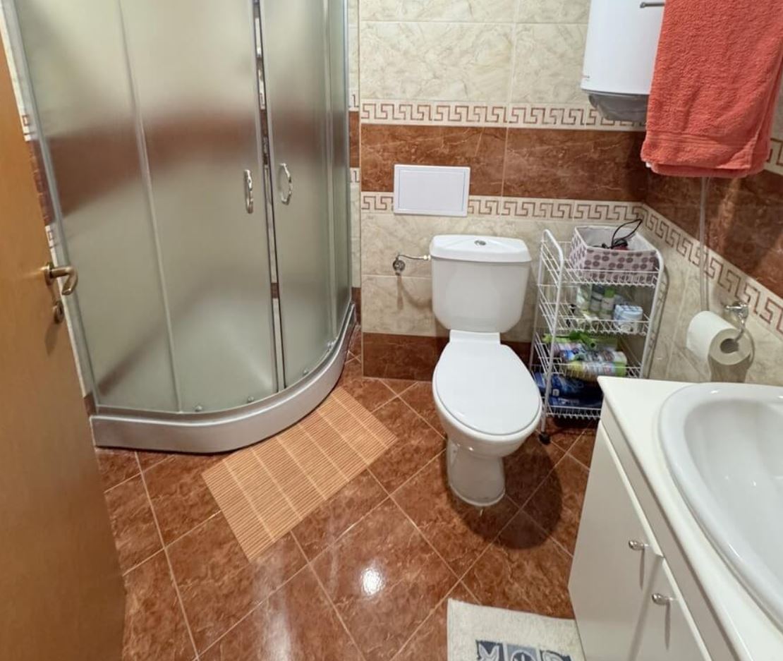 Wunderschönes Apartment in erster Meereslinie in einer prestigeträchtigen Wohnanlage nahe Elenite und Sveti Vlas