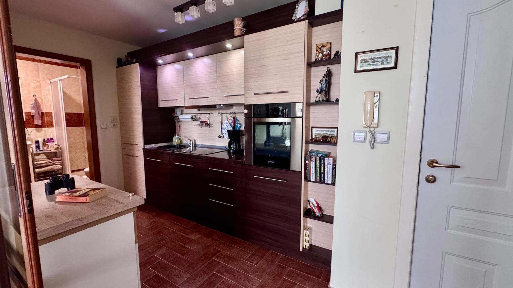Erste Meereslinie in Sveti Vlas – Wohnung mit Meerblick in einer Anlage mit eigener Infrastruktur