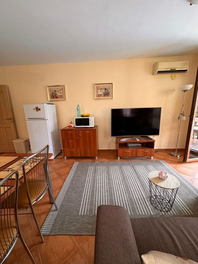 Geräumige 2-Zimmer-Wohnung in einer ganzjährig bewohnbaren Anlage – ausgezeichnete Wahl zum Wohnen und Investieren