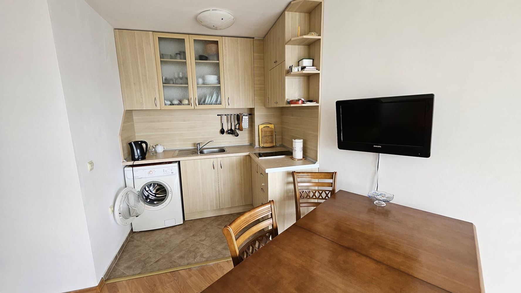 3-Zimmer-Wohnung mit Meerblick nur 50 Meter vom Strand in Byala – ohne Wartungsgebühr