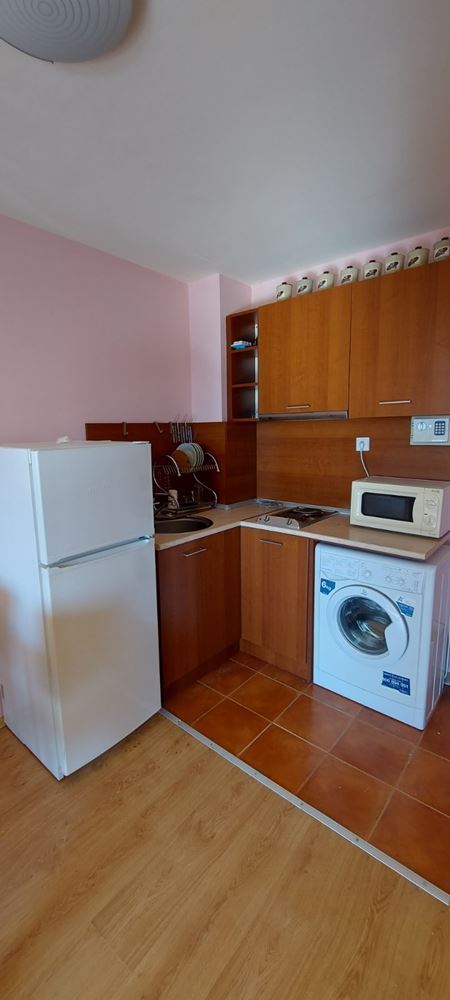 Geräumige Zweizimmerwohnung in einer Anlage mit Pool und ausgezeichneten Annehmlichkeiten in Sonnenstrand