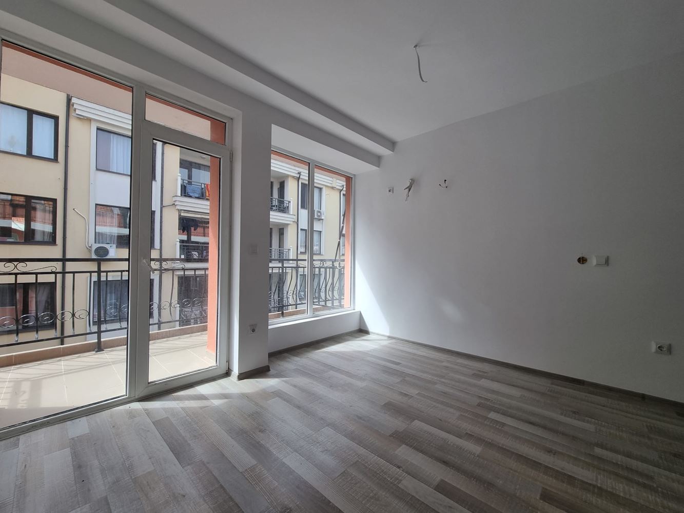 Wohnung mit einem Schlafzimmer in Sveti Vlas ohne Instandhaltungsgebühr – Komfort und Ruhe 400 m vom Meer