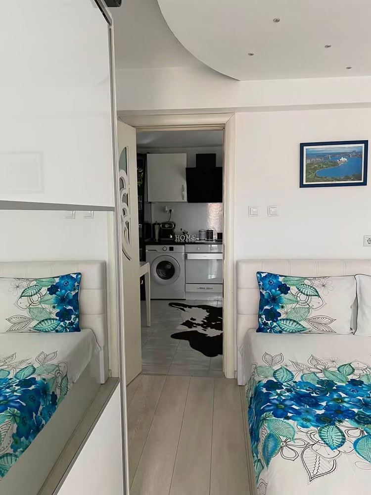 Geräumiges und stilvoll eingerichtetes Studio im Herzen von Neu-Nessebar – ohne Instandhaltungsgebühr und in der Nähe des Südstrandes