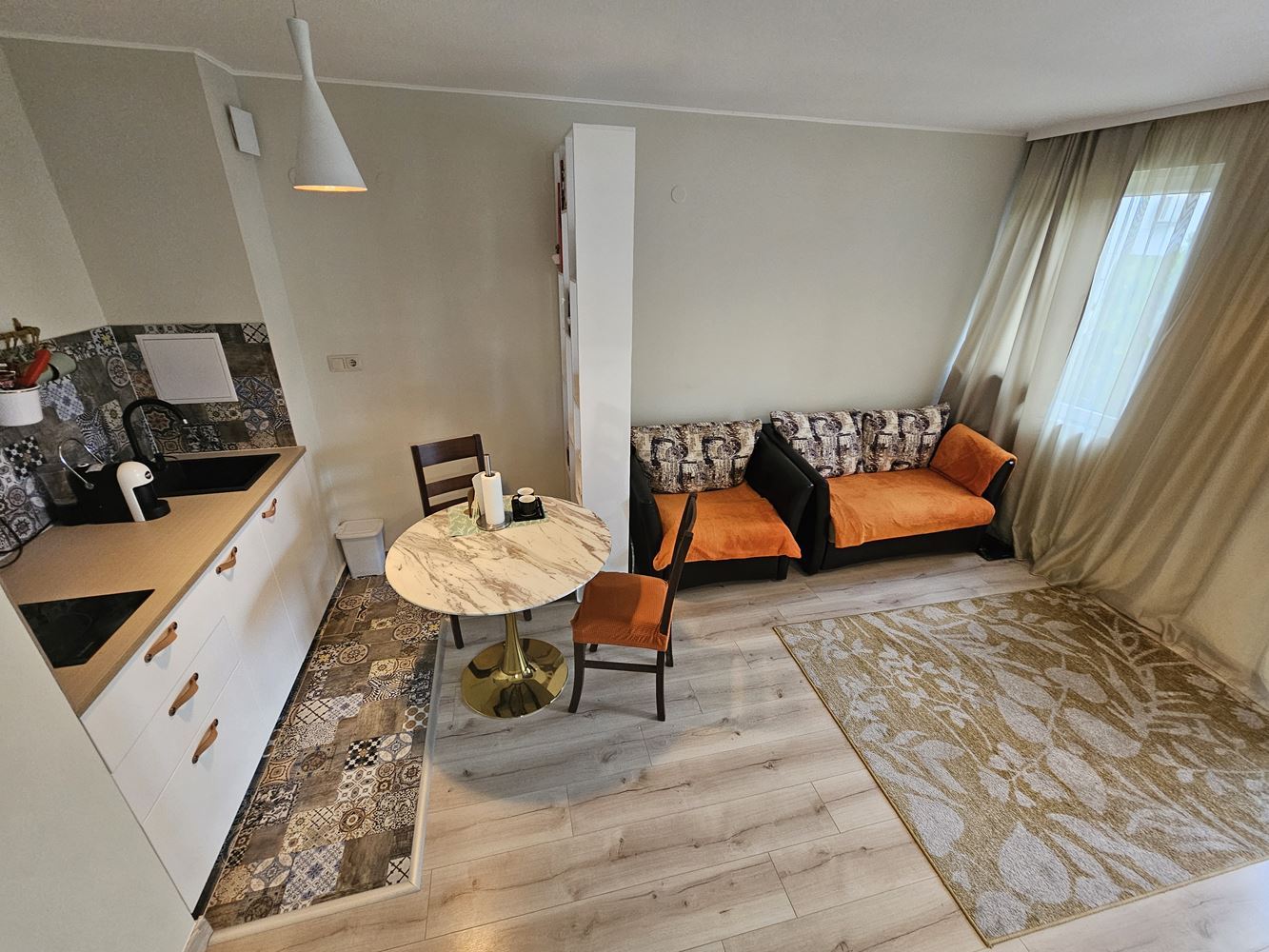 Geräumige Zweizimmerwohnung in Sweti Wlas – Voll möbliert und bezugsfertig